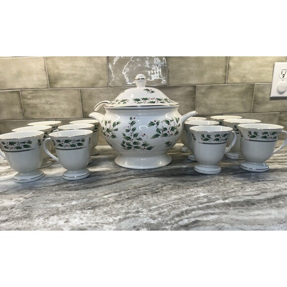 Vintage Royal Limited Holly Holiday Soup TUREEN w/Lid & Ladle AND 12 Cups Berry